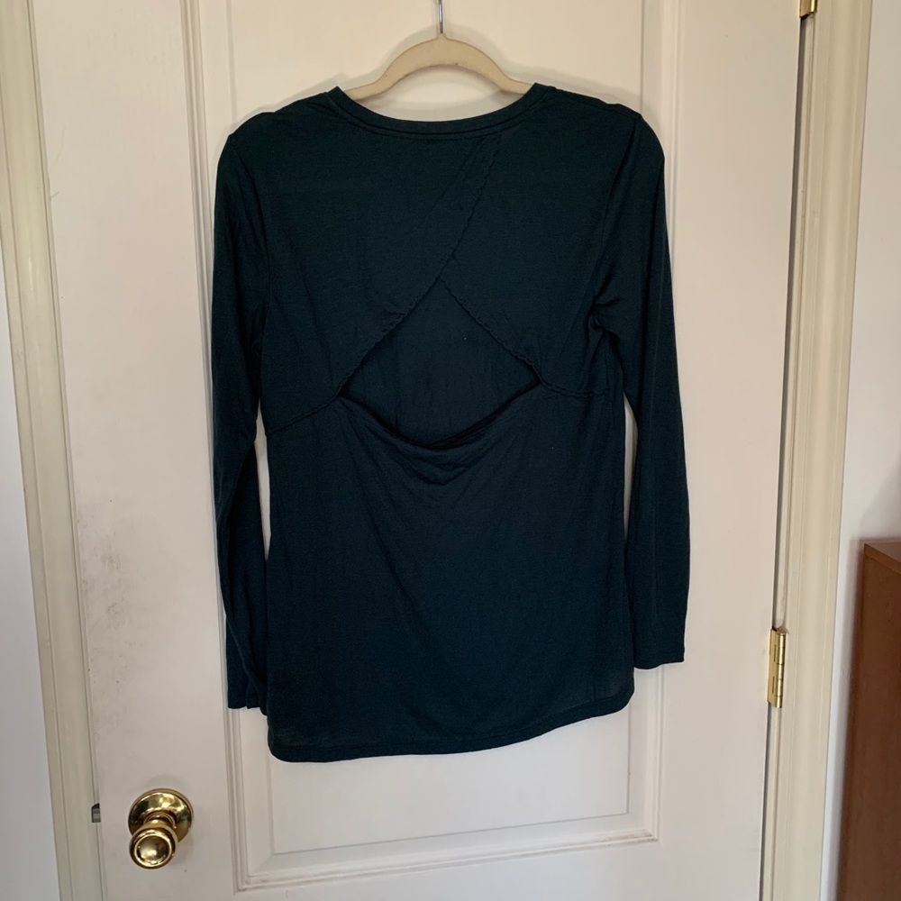 old navy active long sleeve size small